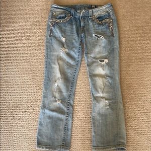 Miss Me destroyed crop jeans!